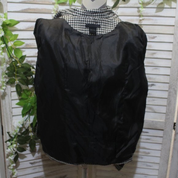 Nathalie b studio black/white blazer (1210) - Picture 6 of 6